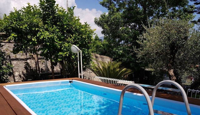 Villa Mirea, great view, Private pool, easy access, 1km.from Ravello, parking