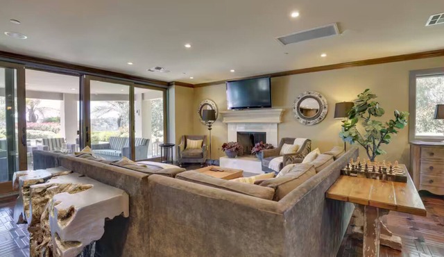 Villa with expansive views
