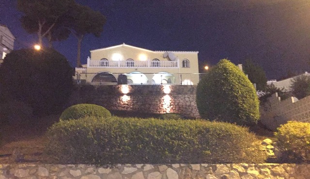 Villa With Private Pool (heated Optional) And Stunning Sea Views - Great Location