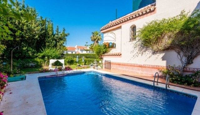 Villa with private pool, near to the beach, A/C, WIFI BBQ