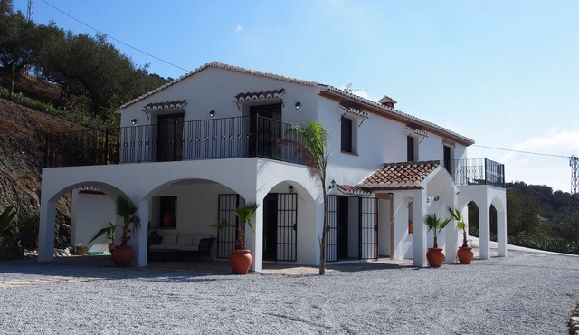 Villa with stunning panoramic views 30min fr Malaga airport -Wheelchair friendly