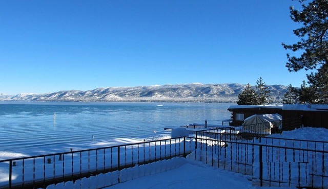 Waterfront/Lakefront Views South Lake Tahoe XMAS 26 to New Years 27 Week Unit G