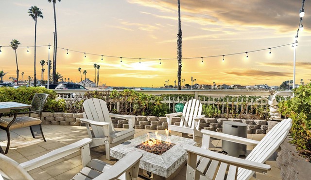 Waterview from your Private Patio + Dogs Welcome!