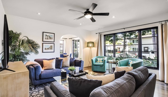 West Beach Villa 3 - well-loved, historic property featured in books, magazines - walk to beach!