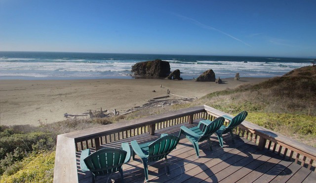 Whale Rock - make memories that will last a lifetime in Fort Bragg