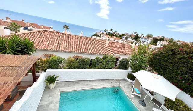 'Wonderful House by the sea' with Sea & Mountain View, Pool and Wi-Fi