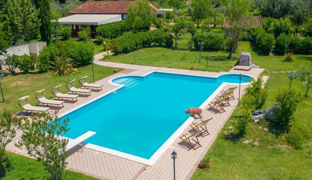 Wonderful private villa with WIFI, private pool, A/C, TV, patio, panoramic view and parking