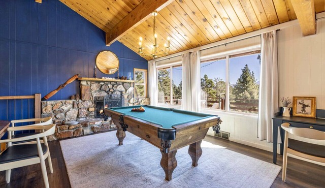 WOW Views, Spa, AC Unit, Pool Table, Dog OK!