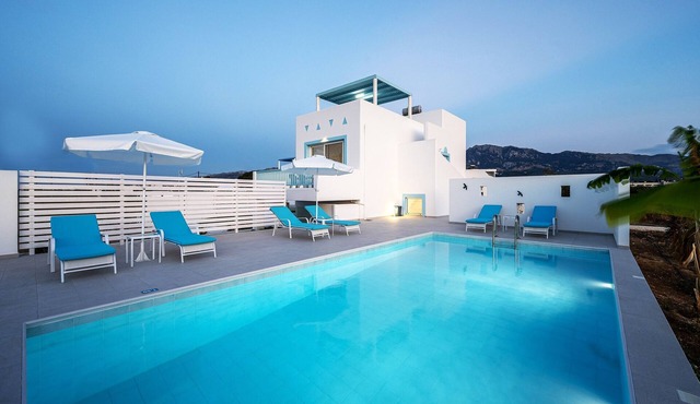 Xenos Villa 7 with a Private pool near the sea