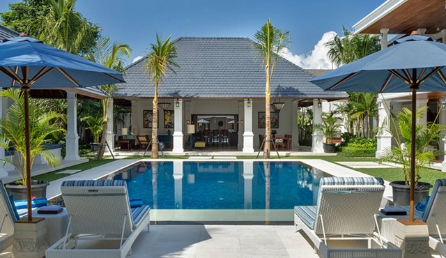 Your Holiday in Seminyak staying in a 5 Star Villa, Bali Villa 2128