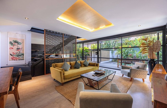 Karmagali Design private pool villa 2BR with 4* hotel services, beachside