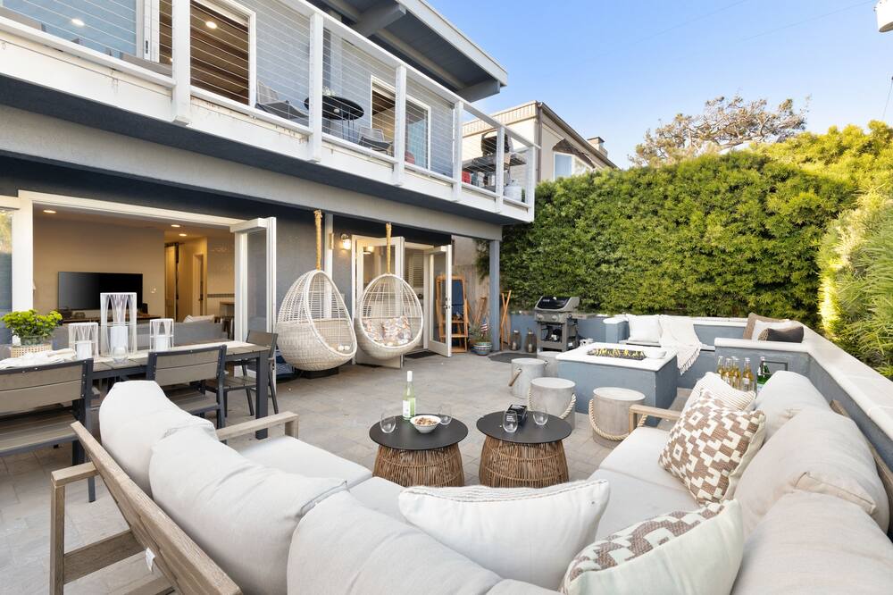 South Mission Beach House | Mission Point Buyout by AvantStay | Two Unit Buyout w/ Patio & Close to Beach!