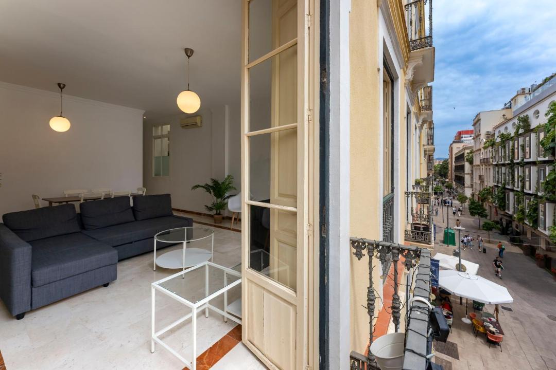 Ensanche Centro Apartment | Your Sunny Home in Málaga