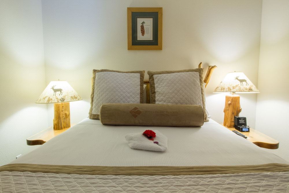 Photo of Bedroom in Tahoya Shores