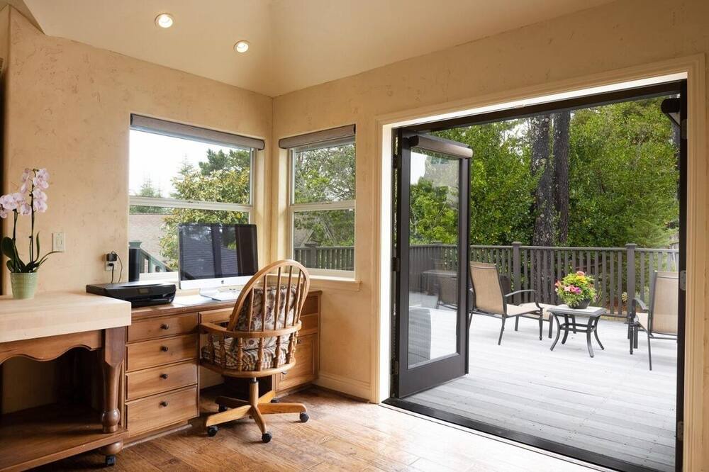 Photo of Bedroom in Monterey