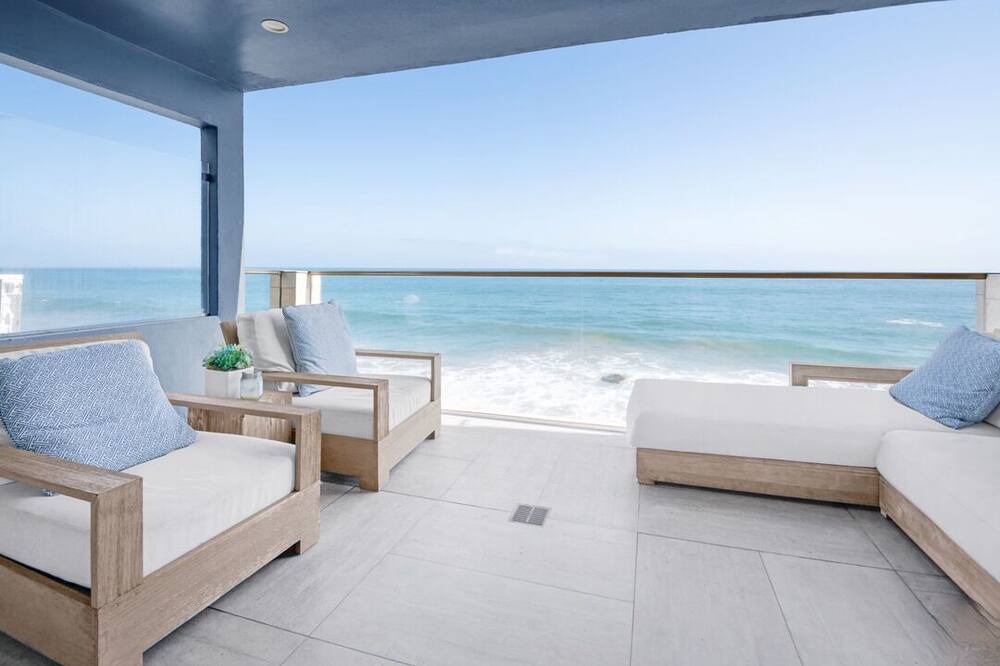 Photo of Patio Balcony in Eastern Malibu