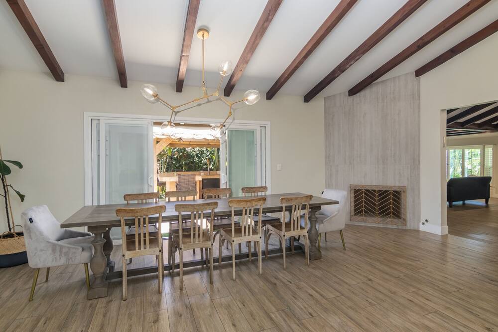 Photo of Kitchen in Woodland Hills