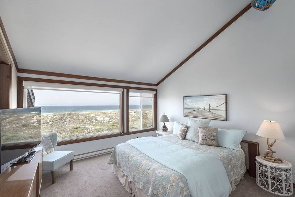 Photo of Bedroom in Castroville