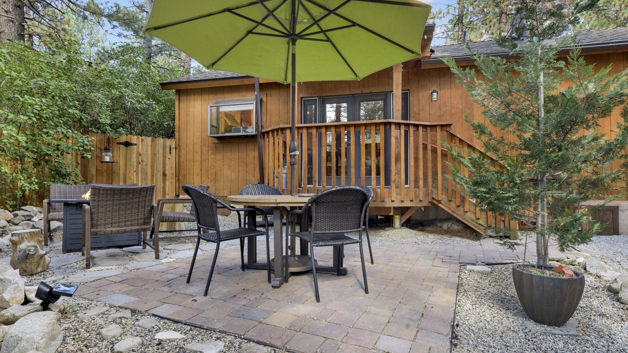 Photo of Patio Balcony in Fawnskin
