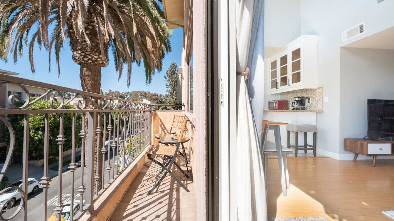 Photo of Outdoor in Sawtelle