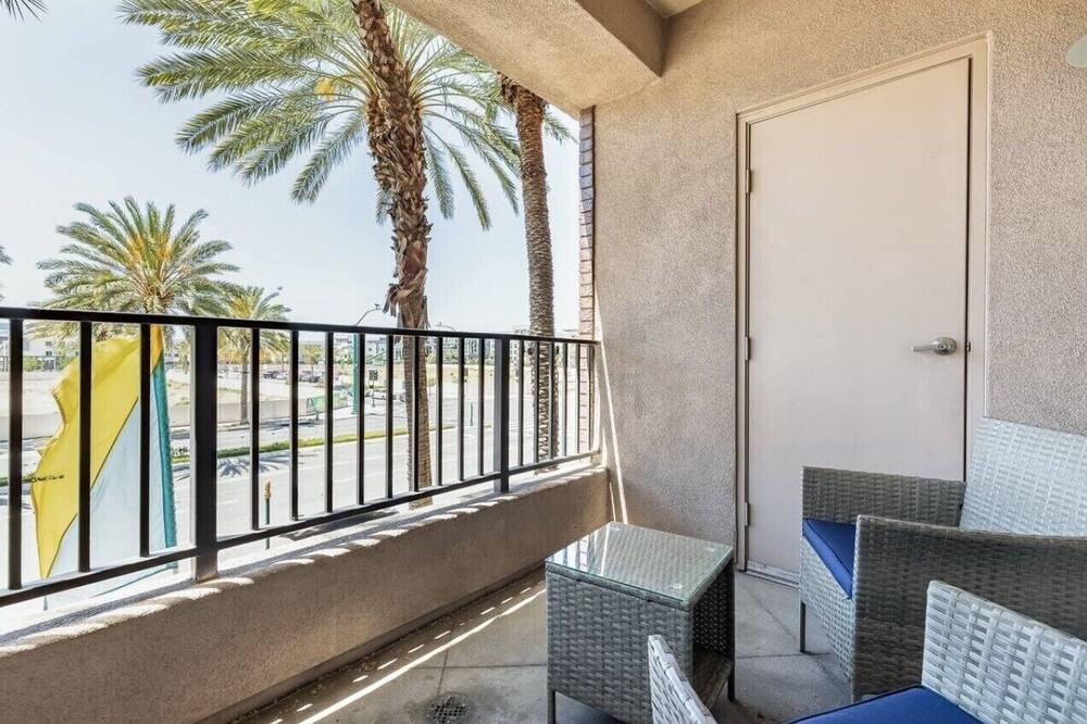 Photo of Patio Balcony in Hermosa Village