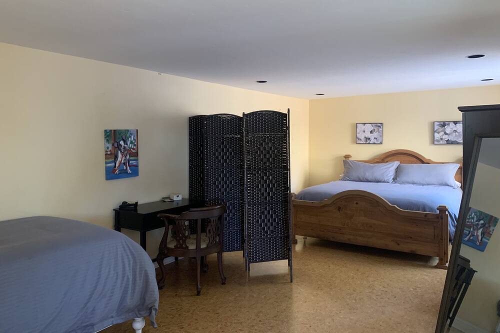 Photo of Bedroom in Monterey