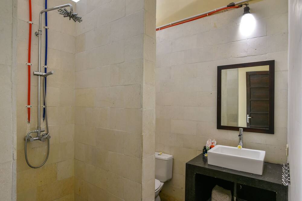 Photo of Bathroom in Temukus