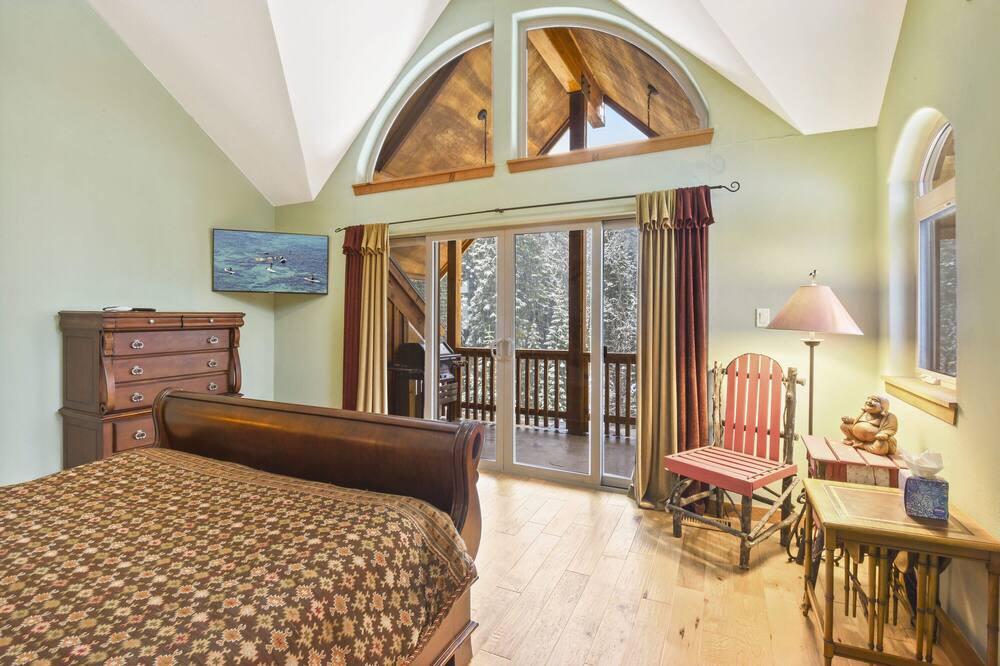 Photo of Patio Balcony in Alpine Meadows
