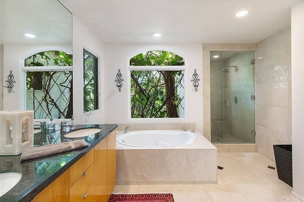 Photo of Bathroom in Coast Royal