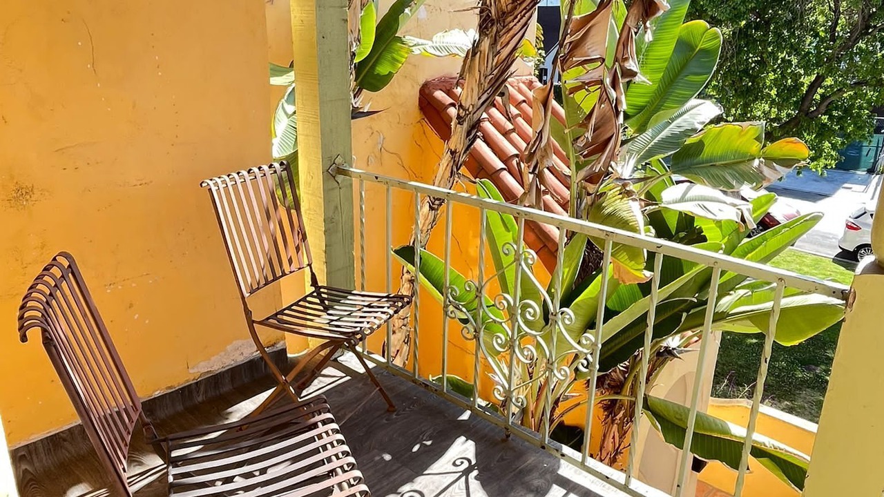 Photo of Outdoor in Pico - Robertson