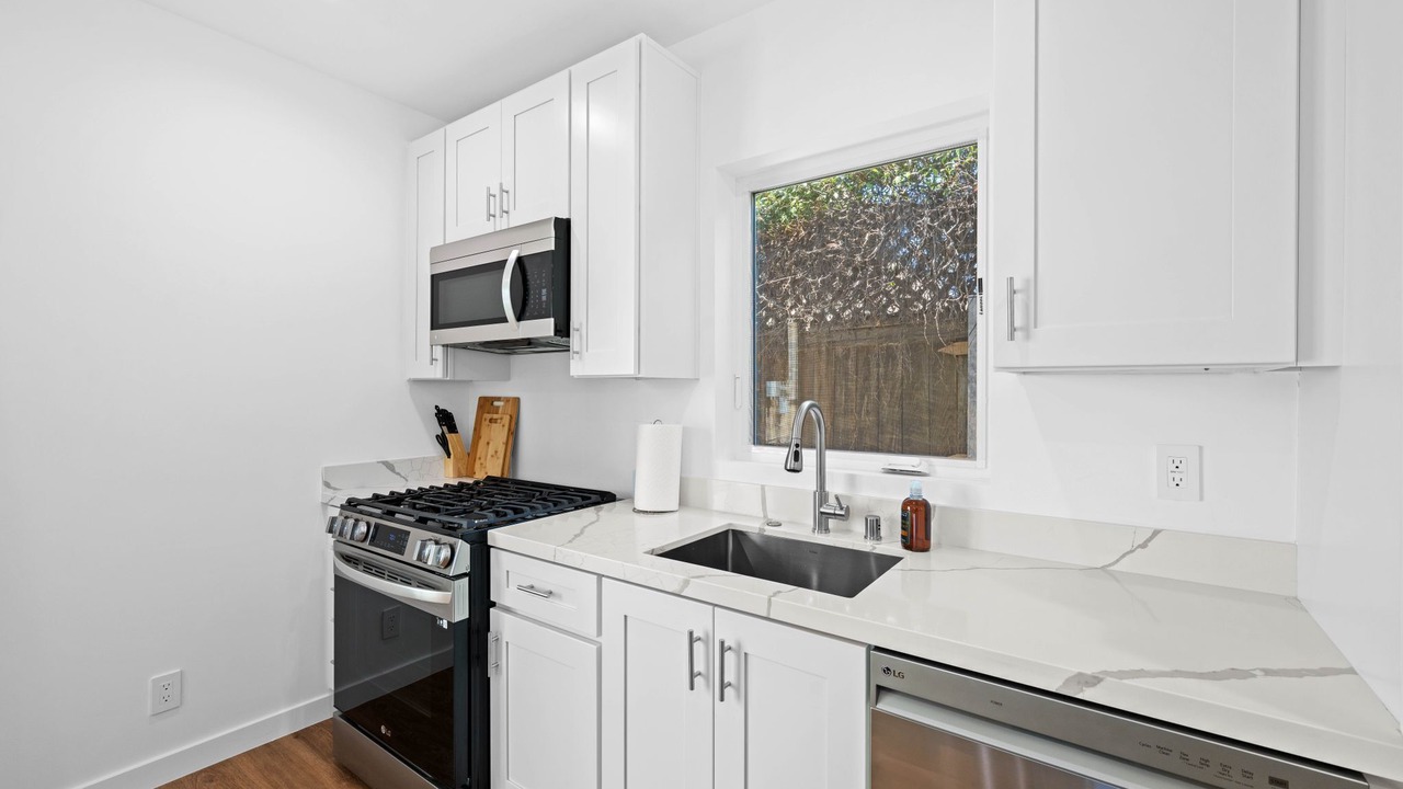 Photo of Kitchen in Pico - Robertson