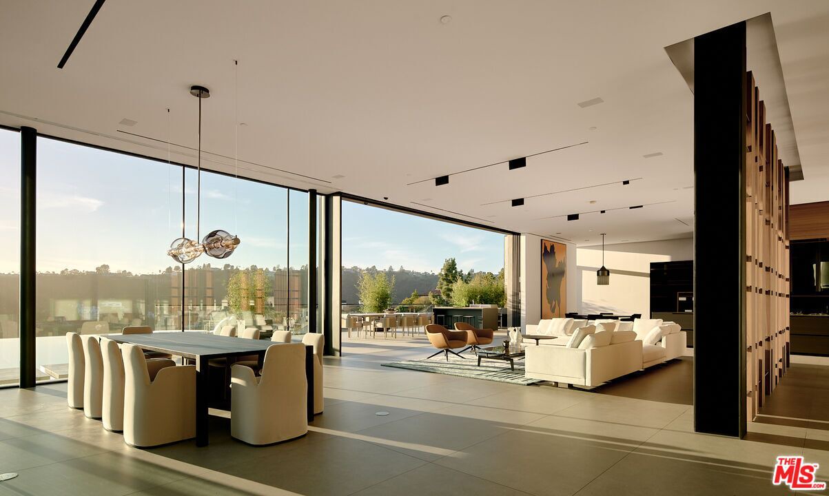 Photo of Others in Bel Air