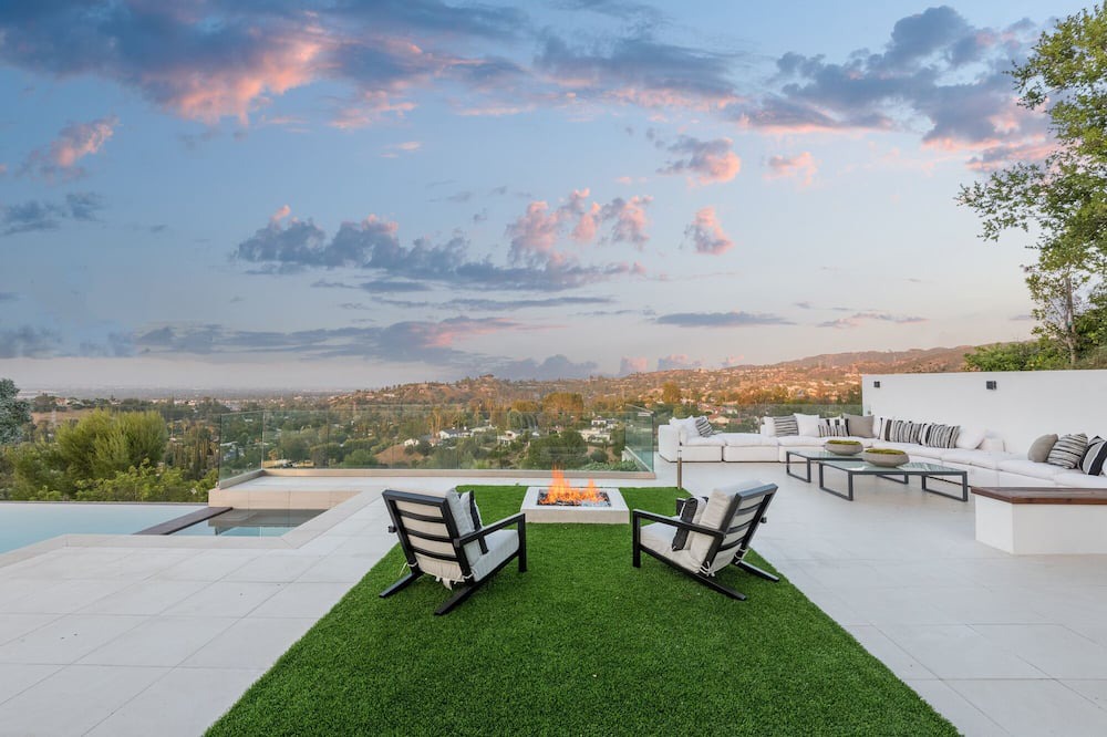 Photo of Outdoor in Tarzana