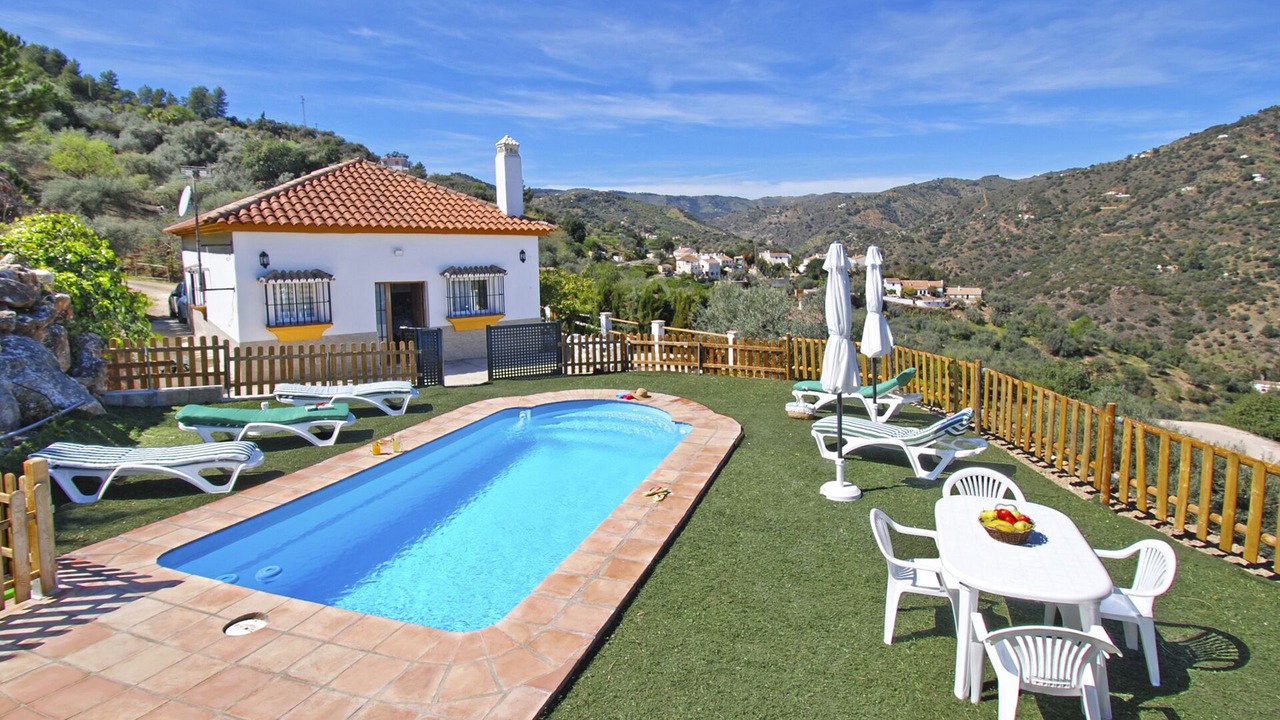 Photo of Others in Comares