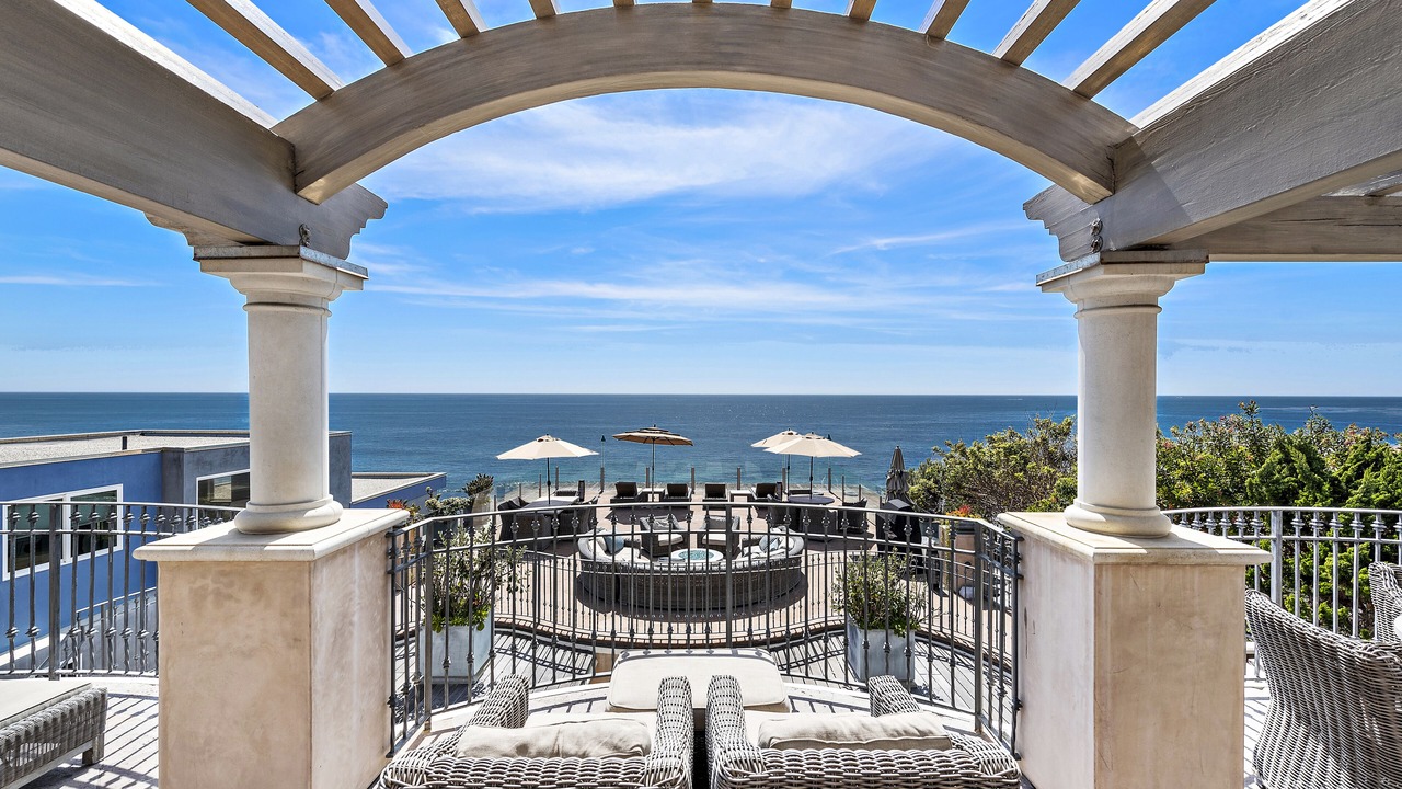 Photo of Patio Balcony in Laguna Beach