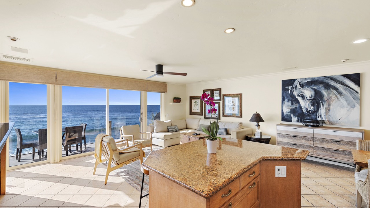 Photo of Livingroom in Laguna Beach