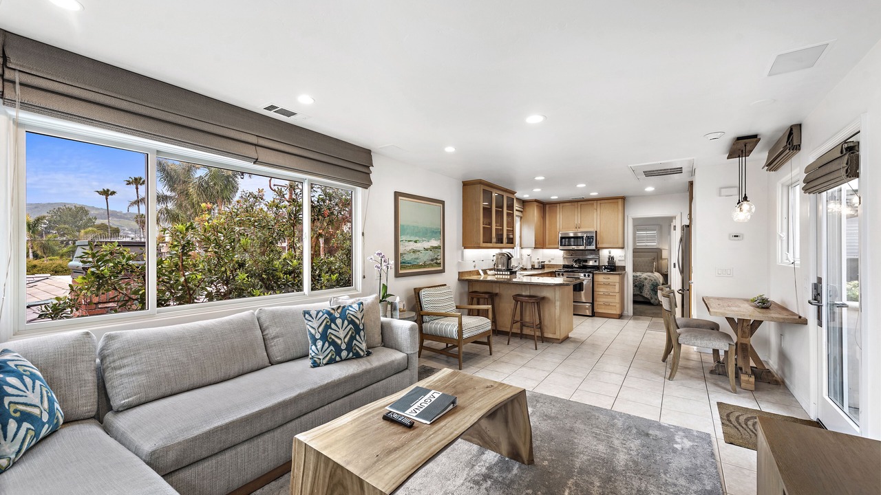 Photo of Livingroom in Laguna Beach