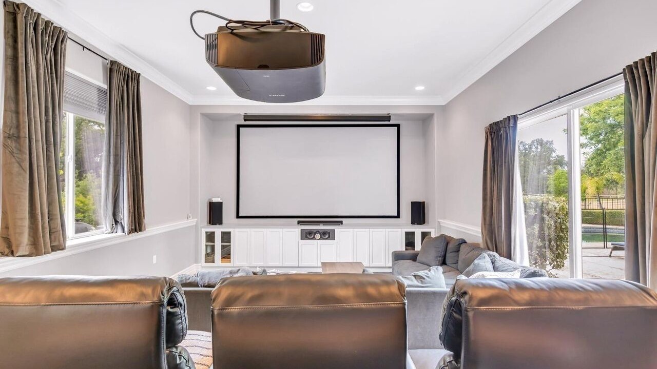 Photo of Livingroom in Newcastle
