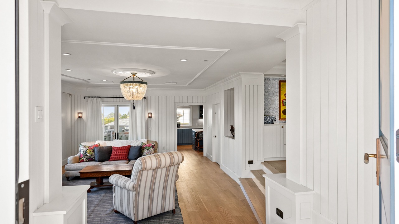 Photo of Livingroom in Village of La Jolla