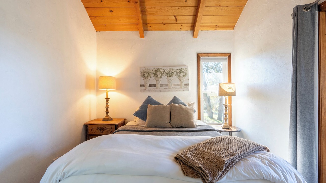 Photo of Bedroom in Carmel Valley