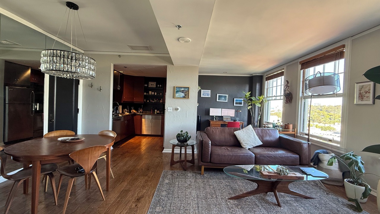 Photo of Livingroom in Civic Core