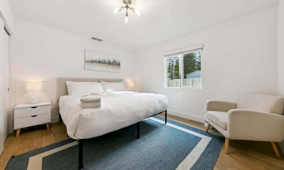 Photo of Bedroom in North Upper Truckee