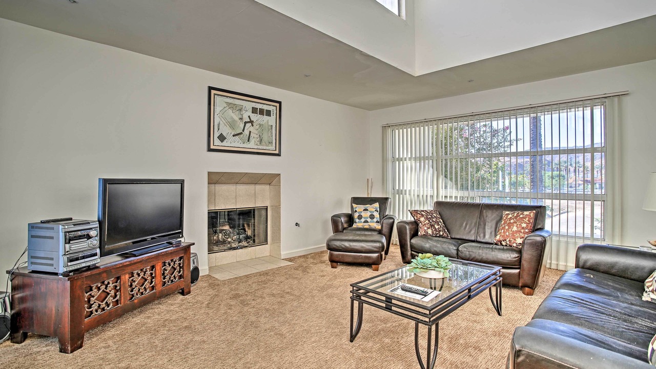Photo of Livingroom in Cathedral City