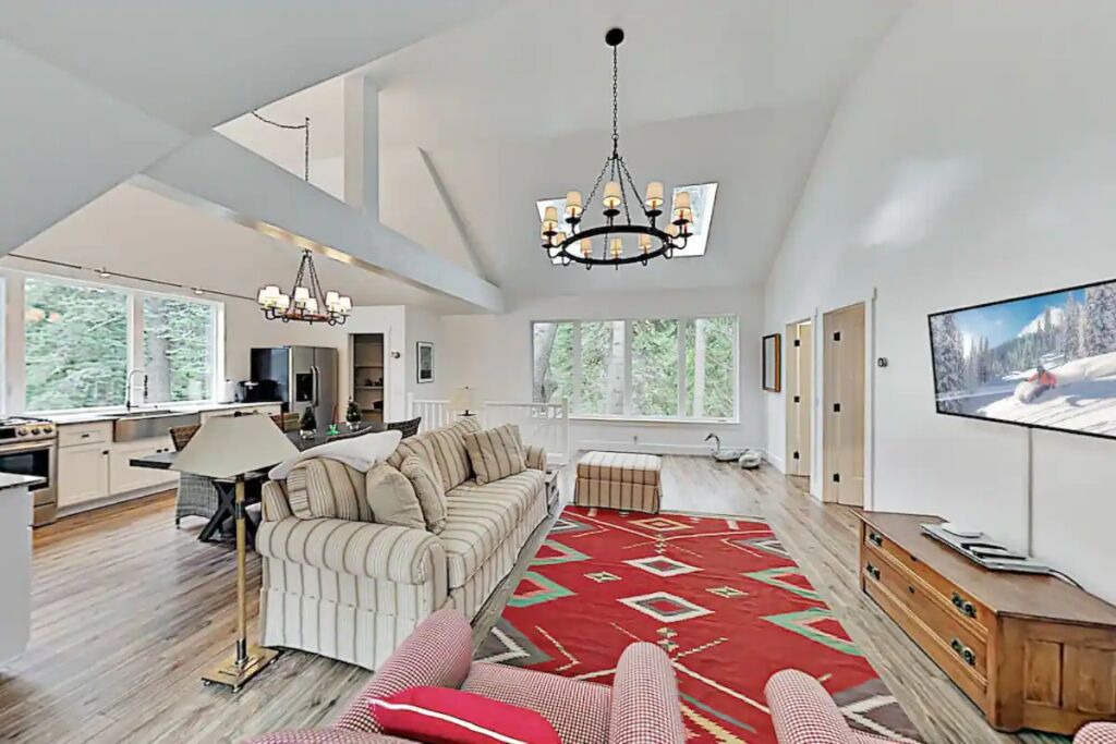 Photo of Livingroom in Skyforest