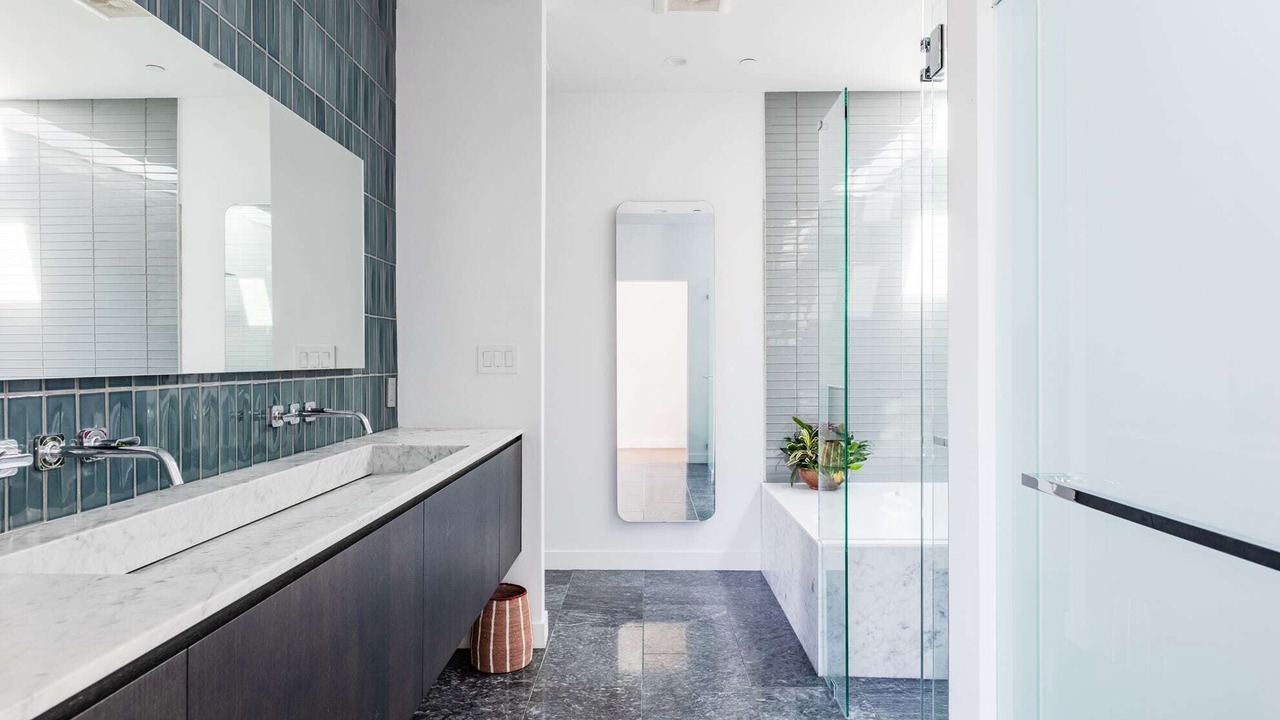 Photo of Bathroom in West Hollywood West