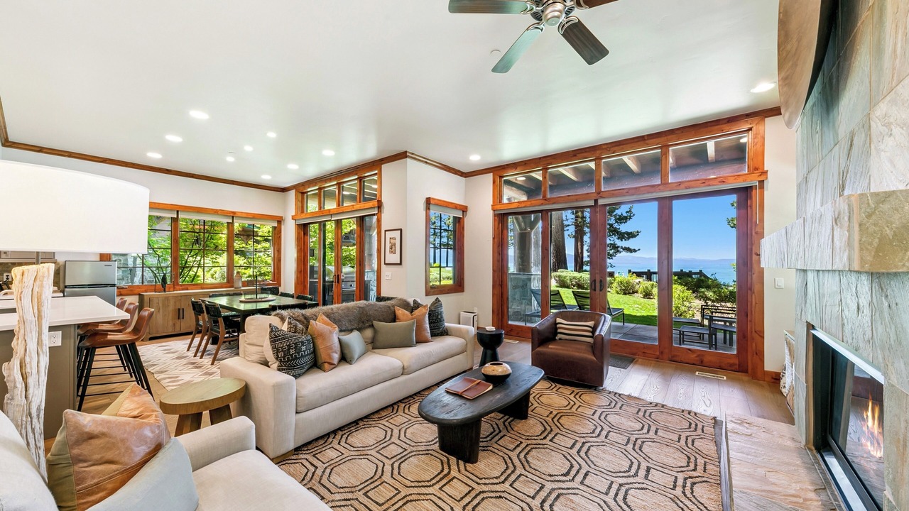 Photo of Livingroom in Sierra Shores