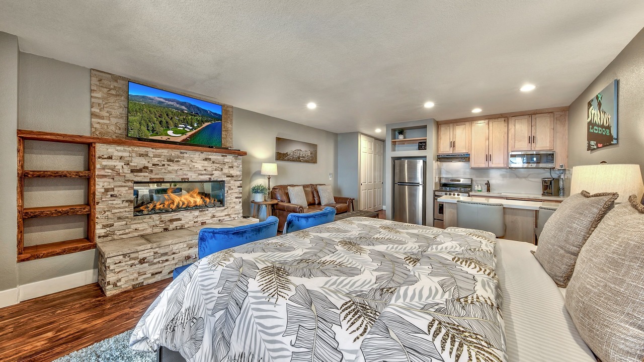 Photo of Livingroom in South Lake Tahoe