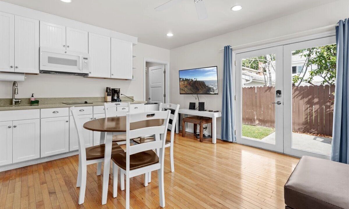 Photo of Kitchen in West Los Angeles