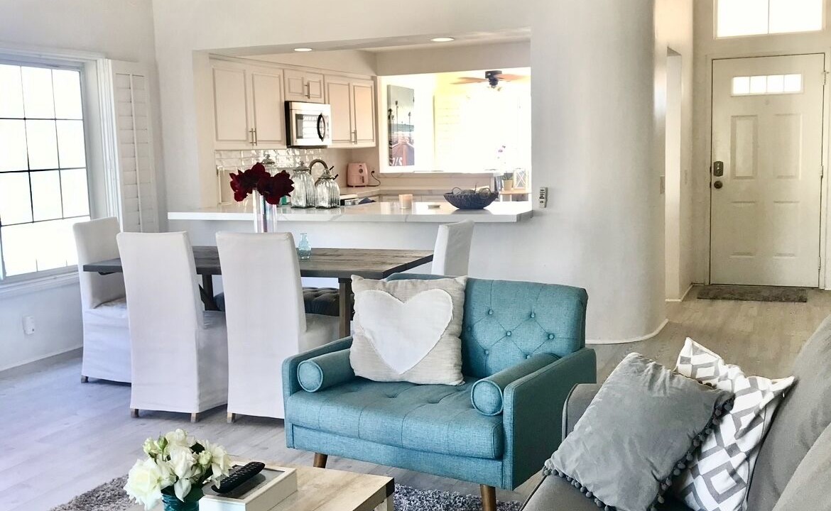 Photo of Livingroom in Palm Desert