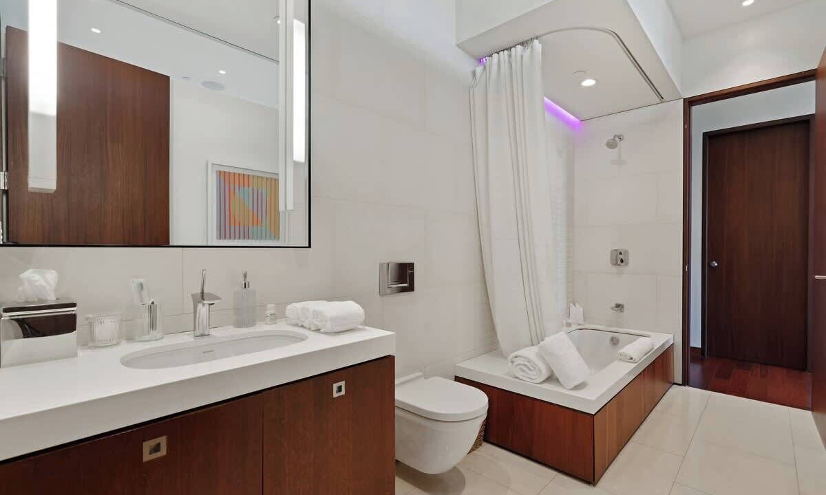 Photo of Bathroom in Hollywood Hills